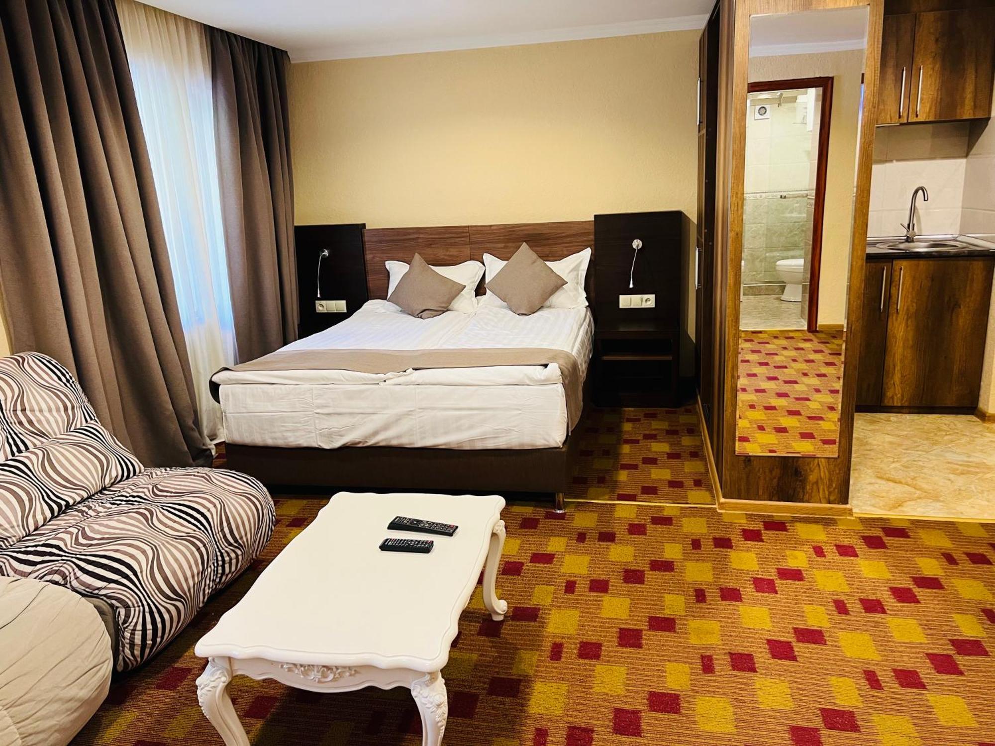 Hotel Iveria أباستوماني المظهر الخارجي الصورة