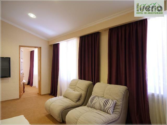 Hotel Iveria أباستوماني المظهر الخارجي الصورة